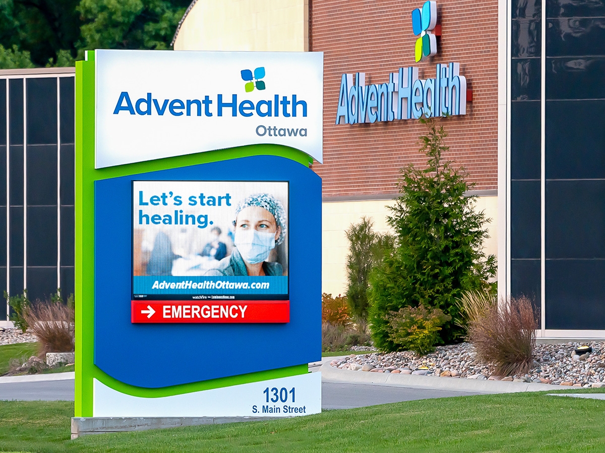 AdventHealth Ottawa; 8mm, 5'5" x 7'3", Ottawa, KS